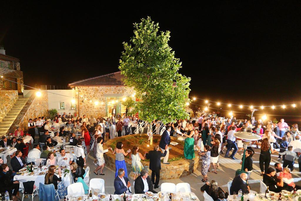 Foresta In Medias Mores Tripoli Bagian luar foto